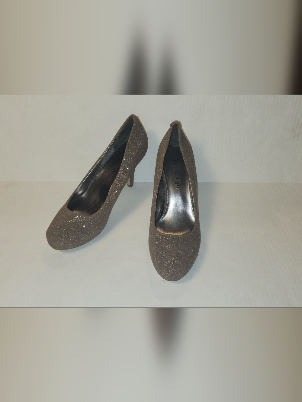Madden Girl Getta Gold Nude Glitter Hidden Platform High Heels Pumps 8 EUC